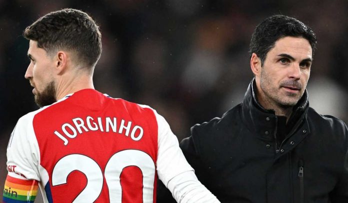 Mikel Arteta bersama Jorginho di laga Arsenal vs Manchester United